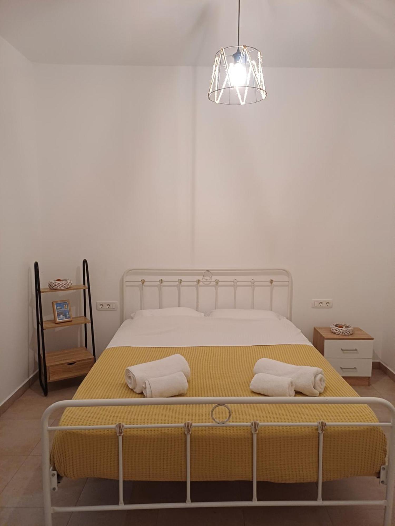 فيلا 'Irene' Cycladic House With Sunrise And Sea View! Foinikiá المظهر الخارجي الصورة