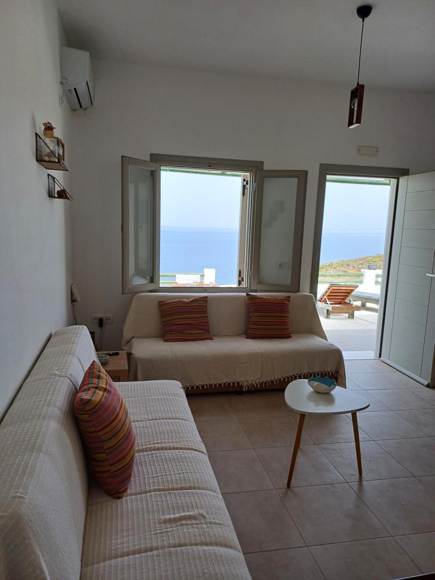 فيلا 'Irene' Cycladic House With Sunrise And Sea View! Foinikiá المظهر الخارجي الصورة