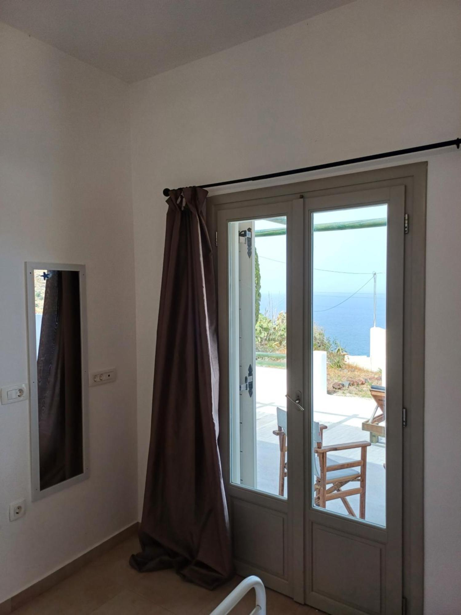 فيلا 'Irene' Cycladic House With Sunrise And Sea View! Foinikiá المظهر الخارجي الصورة