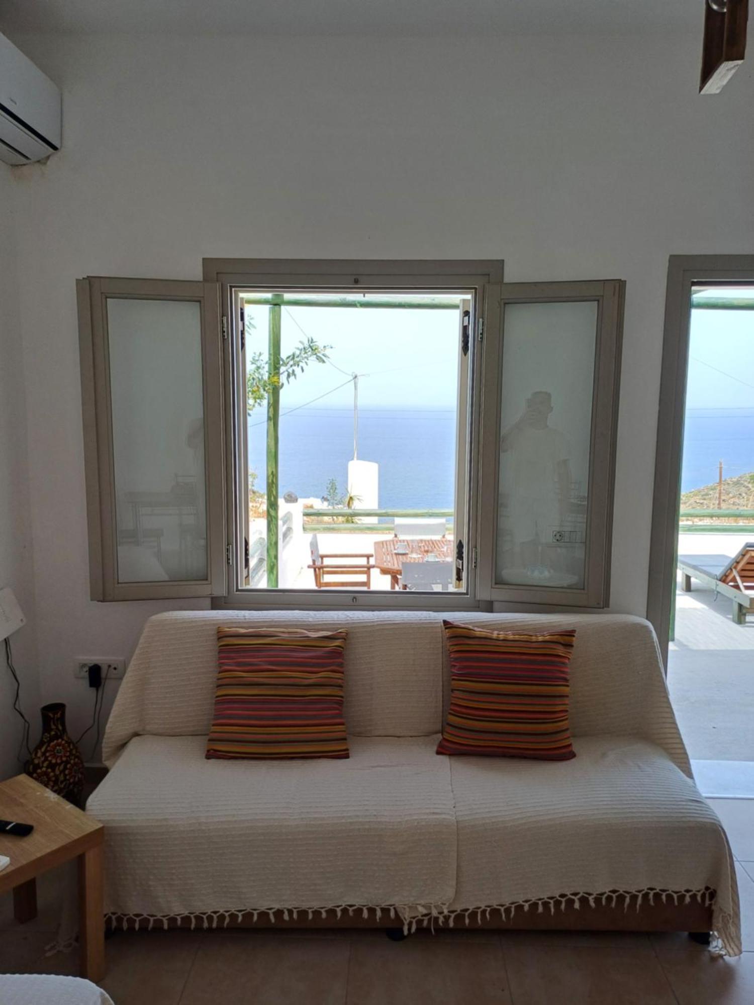 فيلا 'Irene' Cycladic House With Sunrise And Sea View! Foinikiá المظهر الخارجي الصورة
